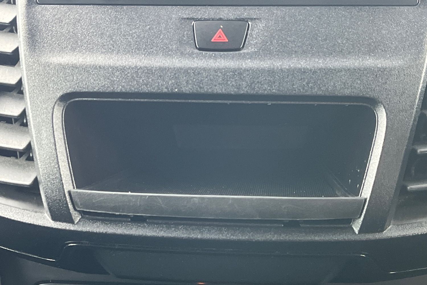 Ford TRANSIT CONNECT Photo 23