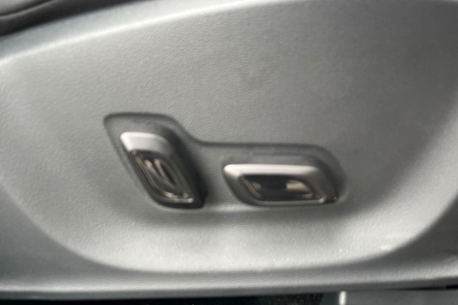 MG ZS Photo 22