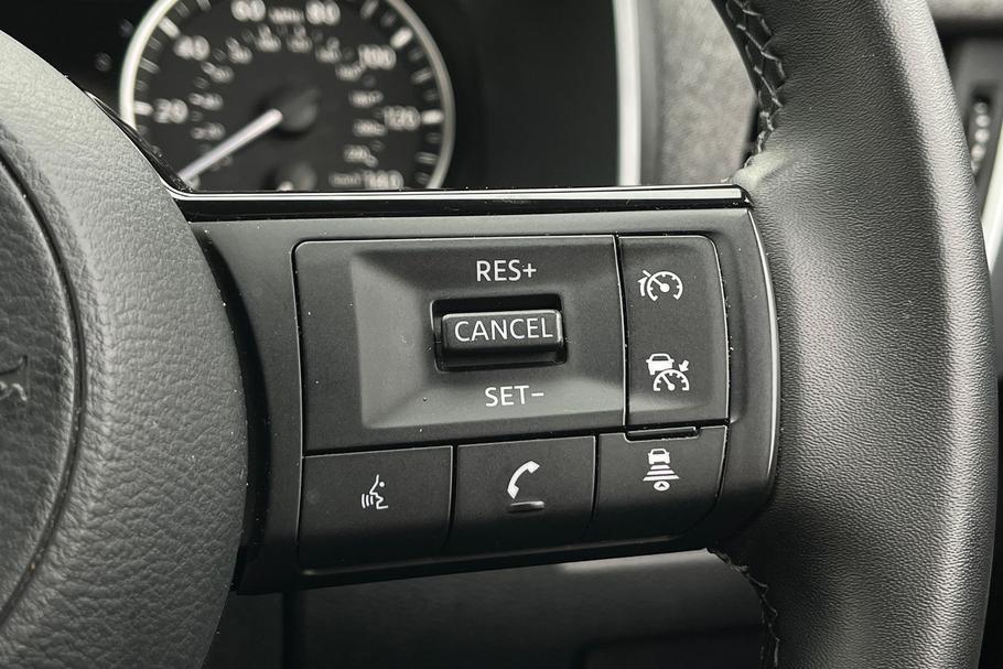 Used Nissan Qashqai YO25LHL 32