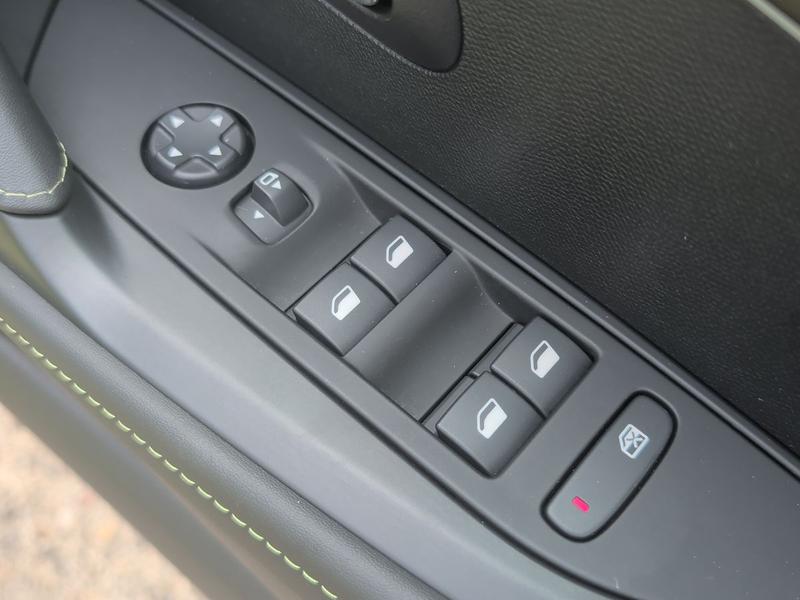 Used Peugeot 208 NV25EJU 26