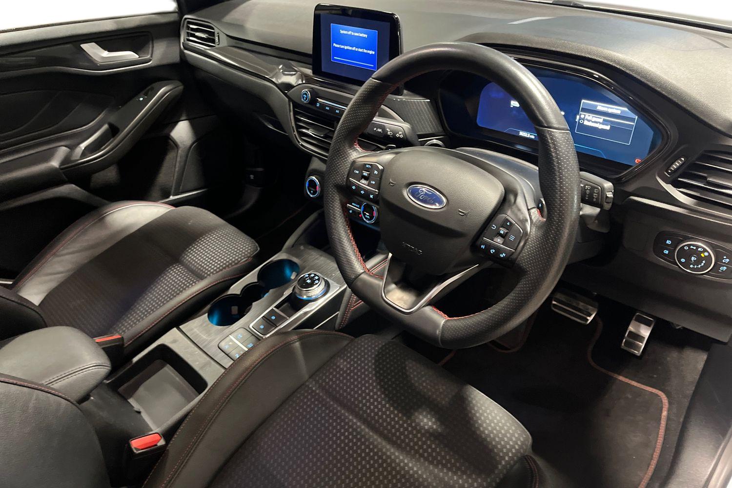 Ford Focus Photo 8