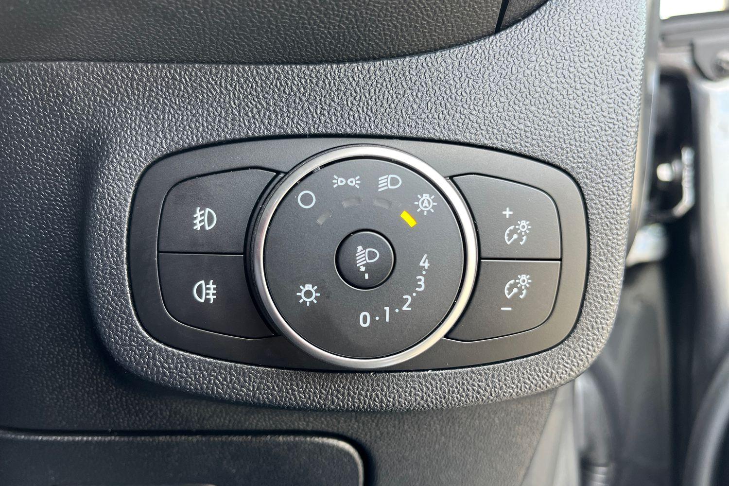 Ford Fiesta Photo 27