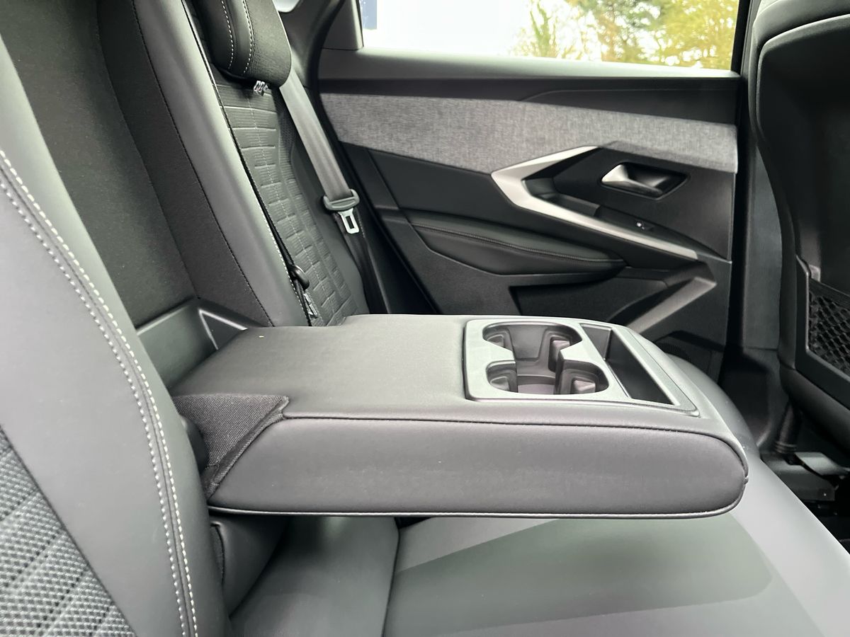 Peugeot 3008 Photo 31