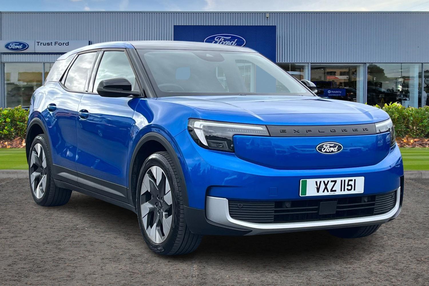 Ford EXPLORER Photo 0