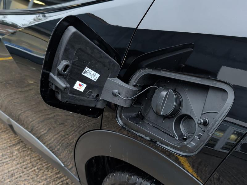 Used Peugeot 2008 KO74ZJV 31