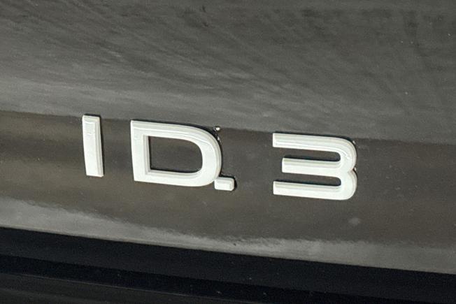 VOLKSWAGEN ID.3 Photo 35