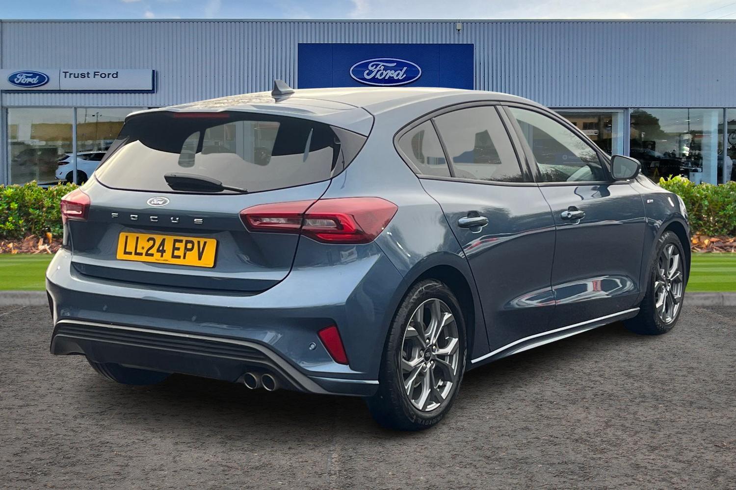 Ford FOCUS Photo 3