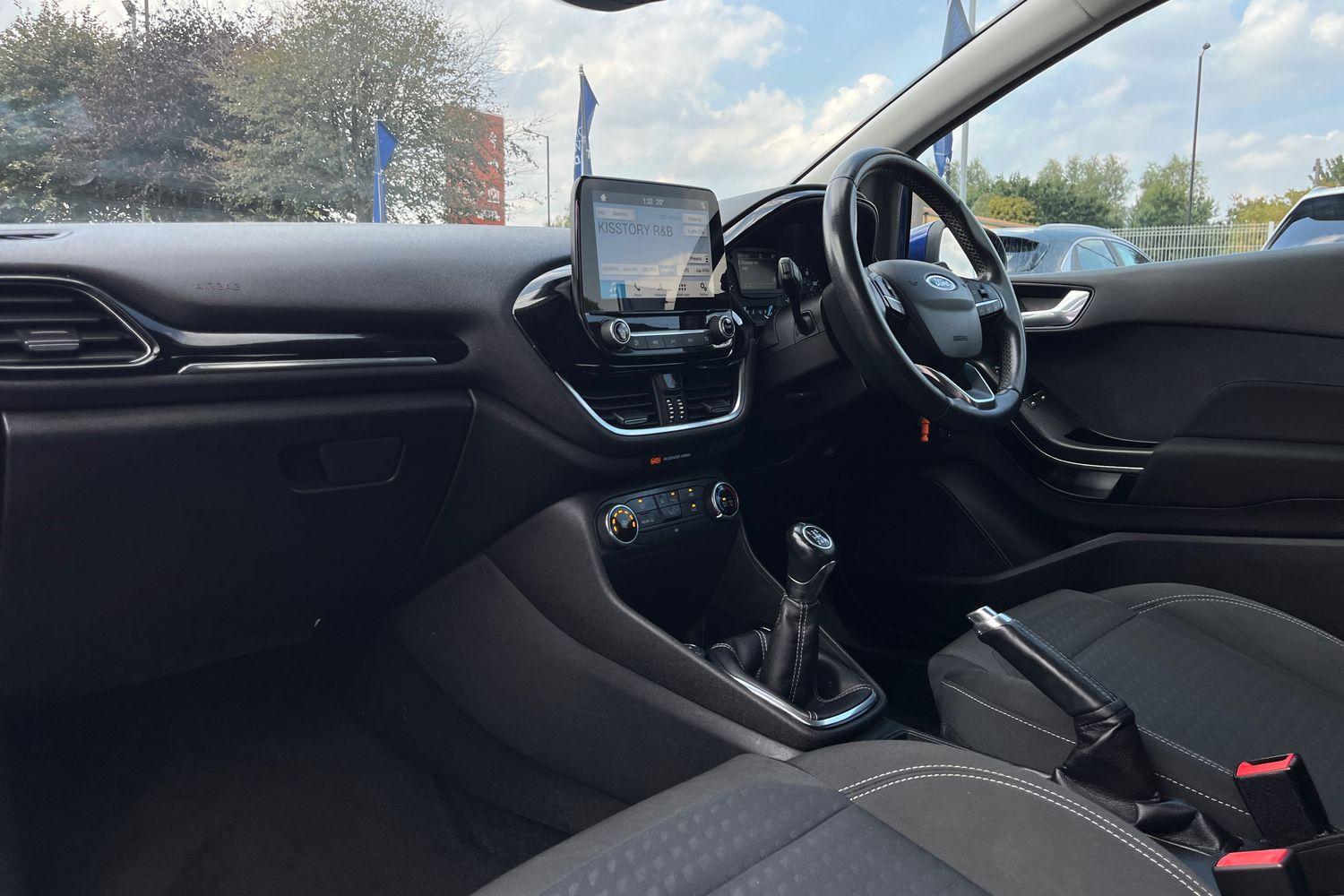 Ford Fiesta Photo 17