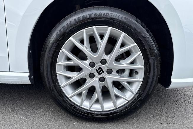 SEAT Ibiza Photo 5