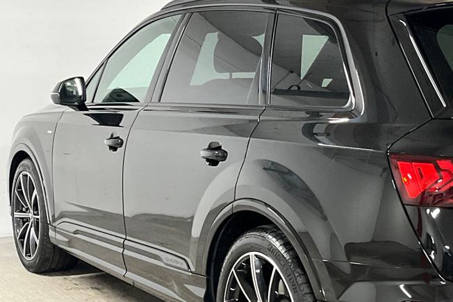 Audi Q7 Photo 33