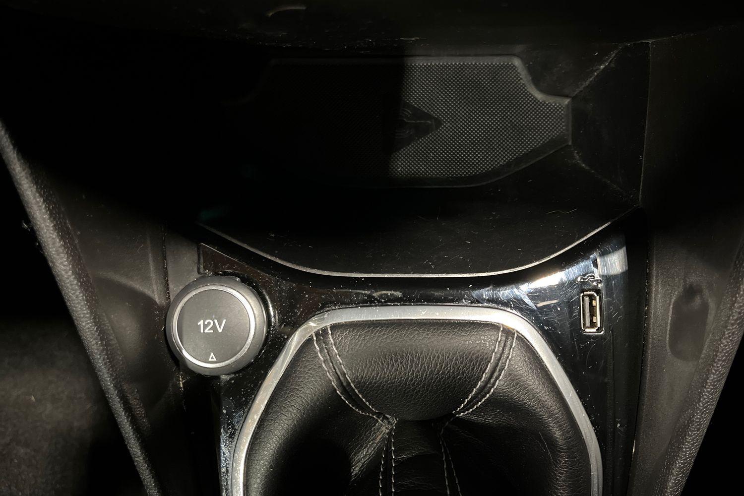 Ford FIESTA Photo 36