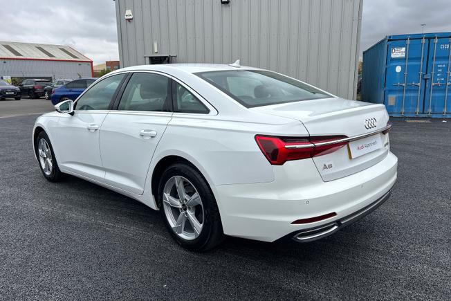AUDI A6 Saloon Photo 23