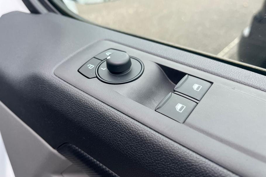 Used Ford E-TRANSIT CUSTOM 21