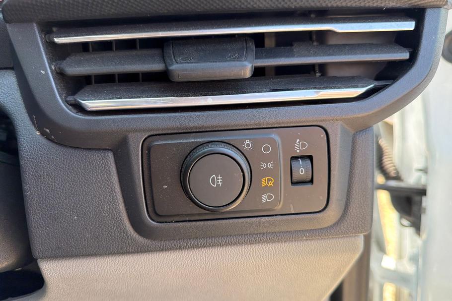 Used Ford TRANSIT CUSTOM LG25ZWR 27