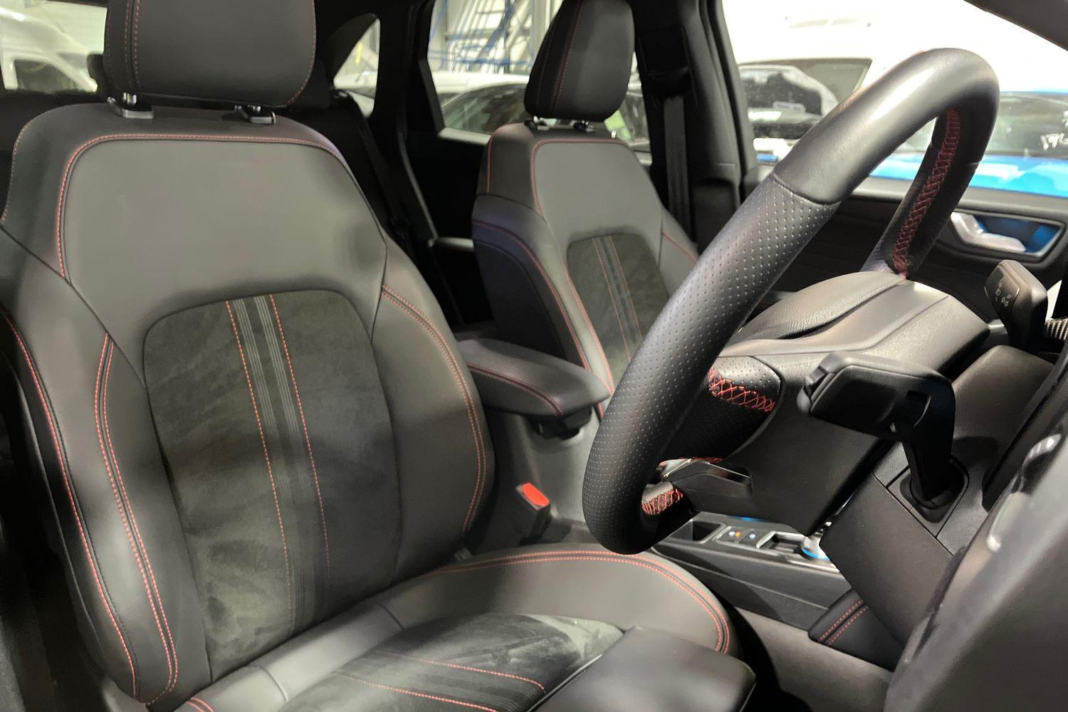 Ford KUGA Photo 16