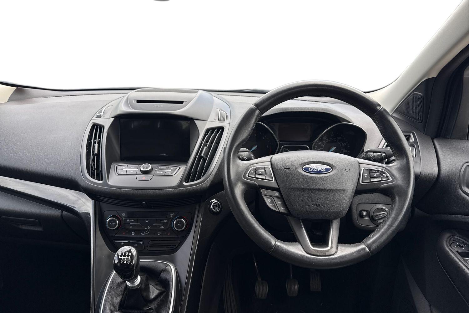Ford KUGA Photo 10