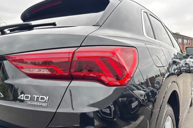 Audi Q3 Photo 18