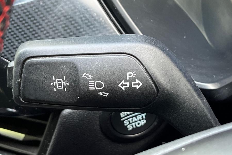Ford Kuga Photo autoimg-06135923f66f15312c4f0894e0bde8545240fbdd.jpg