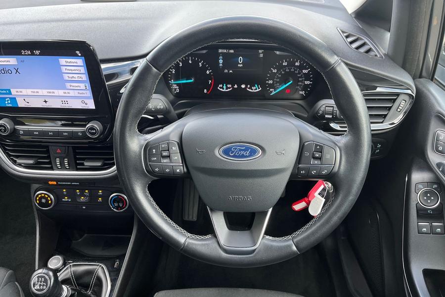 Ford FIESTA Photo autoimg-061e3fee2af606aa522163b26b3ef9fca8b53dd3.jpg