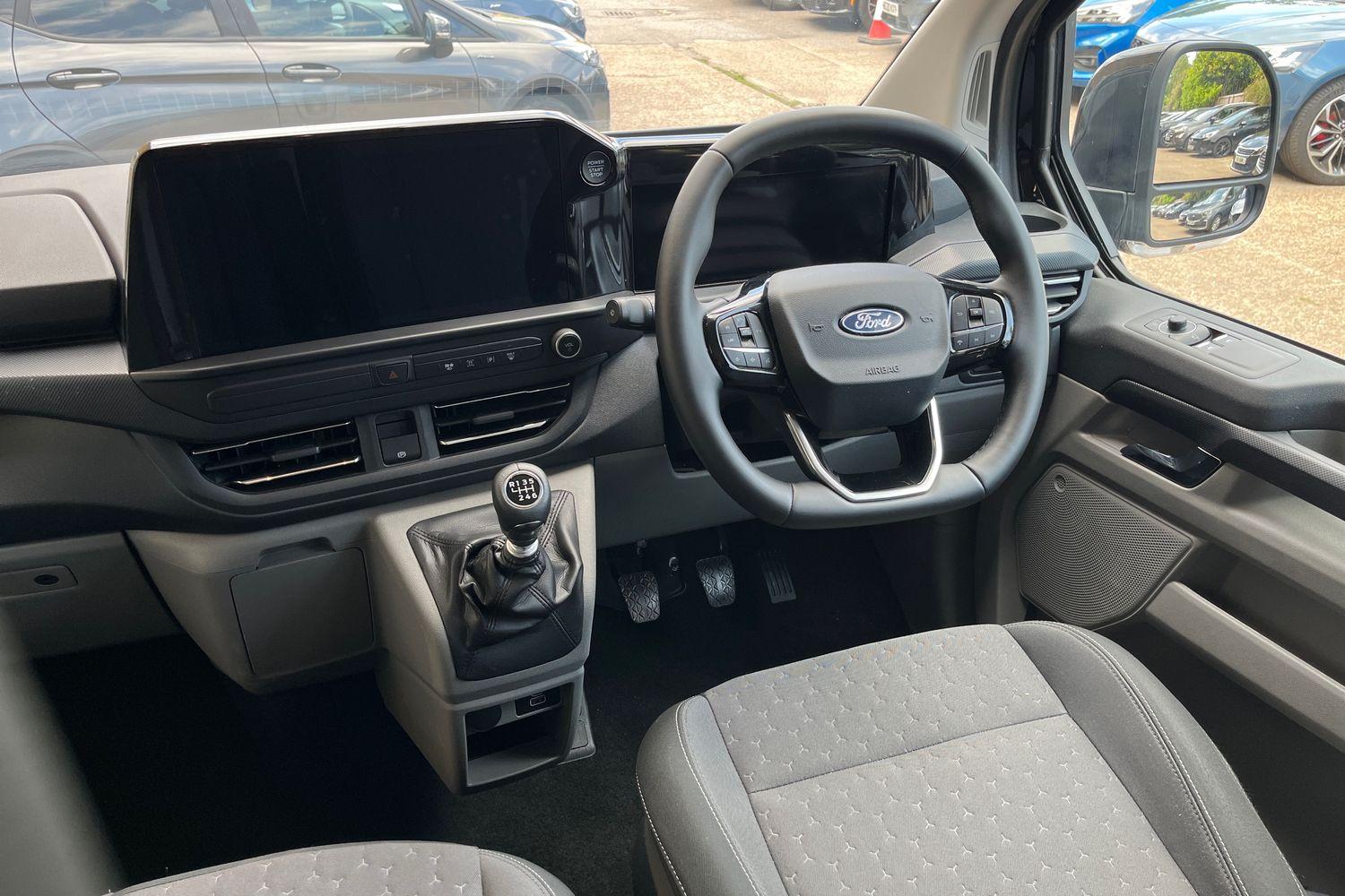Ford TRANSIT CUSTOM Photo 31