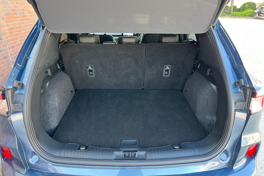 Ford Kuga Photo autoimg-0621e6ed900cd3a486e7840a0e605ba7bdcf48fb.jpg