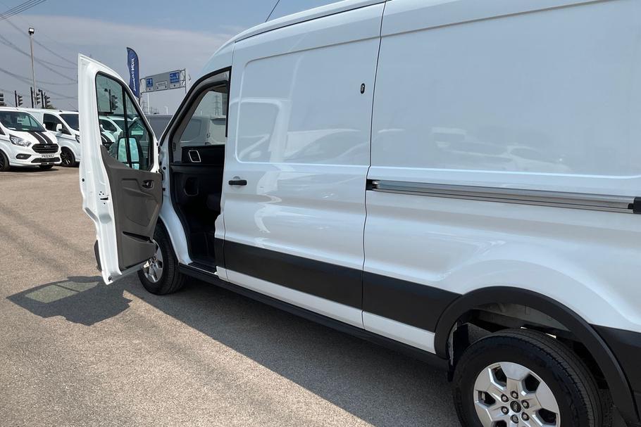 Used Ford TRANSIT EO74TNX 25