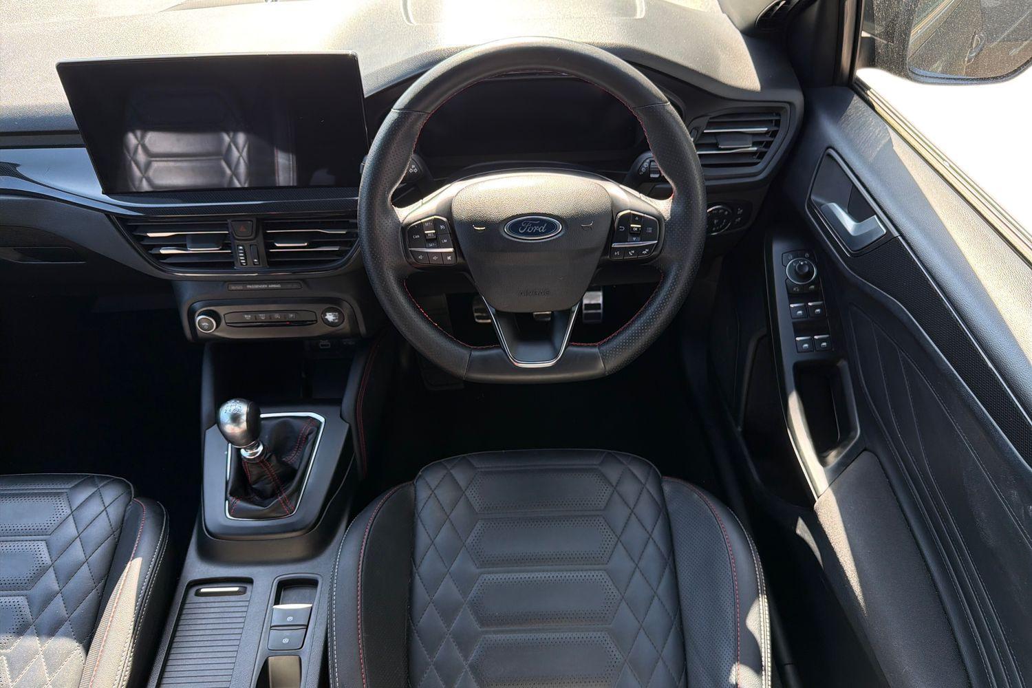 Ford FOCUS Photo 10