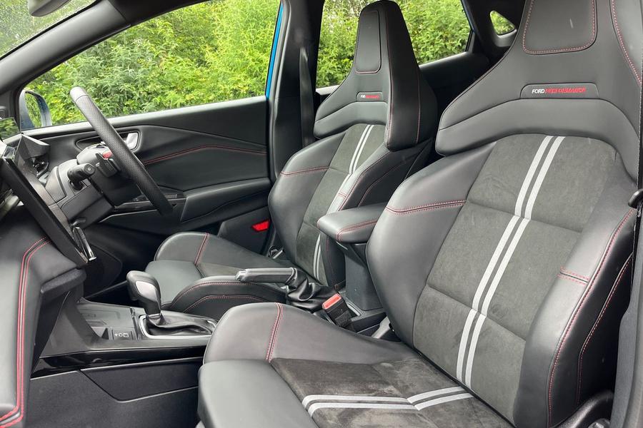 Ford Puma Photo autoimg-06279939006efa27dfc14e57012f98dfcf3efefb.jpg