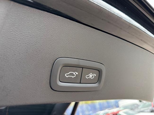 VOLVO Xc40 Photo 22
