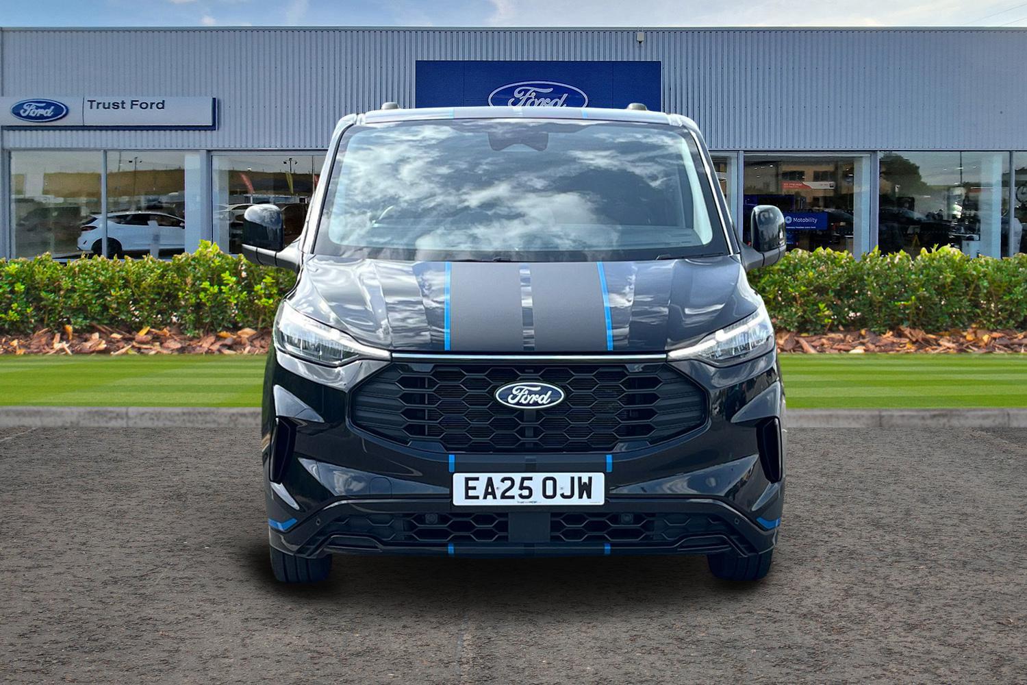 Ford TRANSIT CUSTOM Photo 11