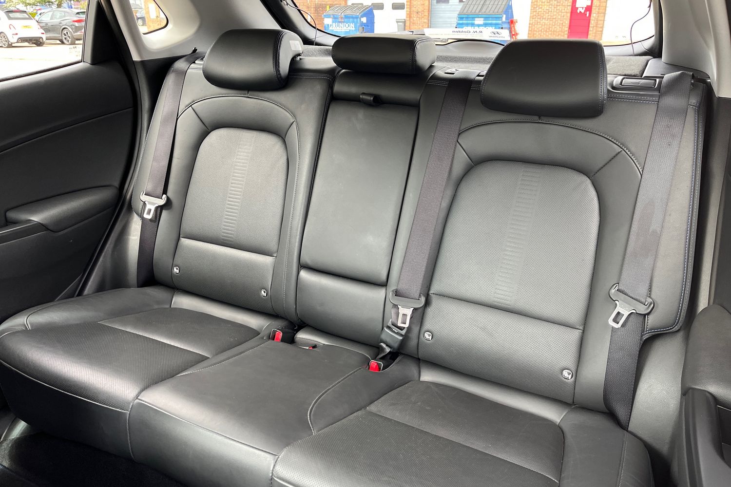 Hyundai KONA Photo 19