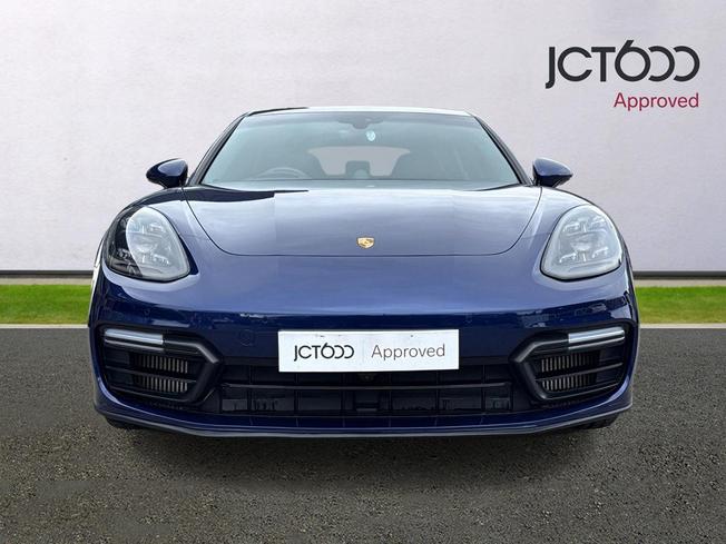 PORSCHE Panamera Photo 8