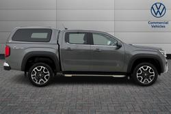 VOLKSWAGEN Amarok Photo 4