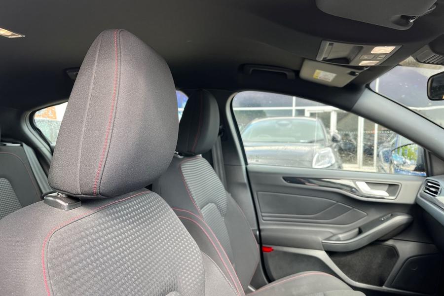 Ford FOCUS Photo autoimg-0636dadc80d3570402af8e2c9c1eb6fa04d78c2e.jpg