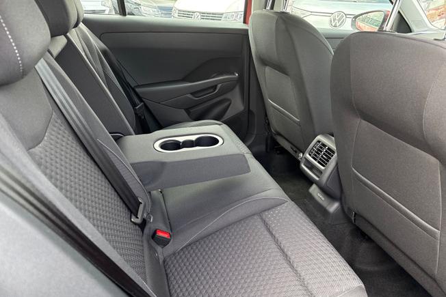 VOLKSWAGEN T-Roc Photo 23
