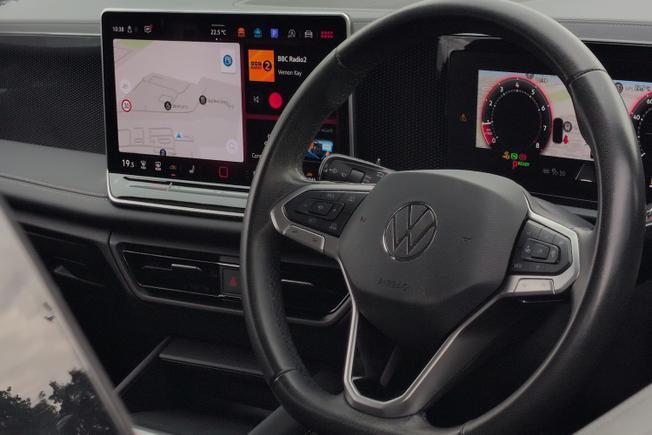 VOLKSWAGEN Tiguan Photo 38