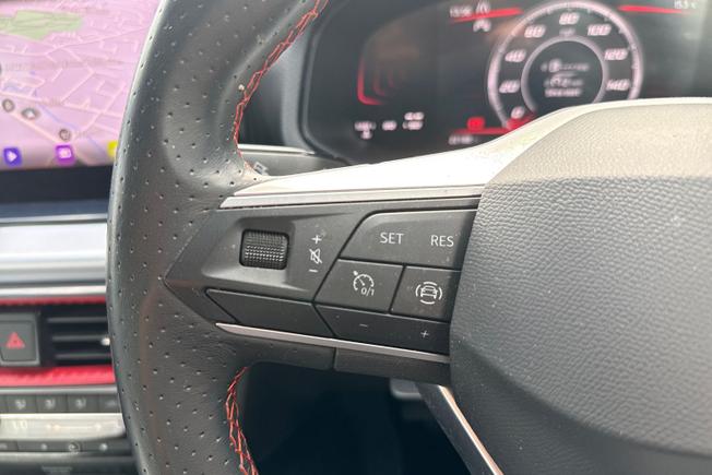 SEAT Ibiza Photo 16