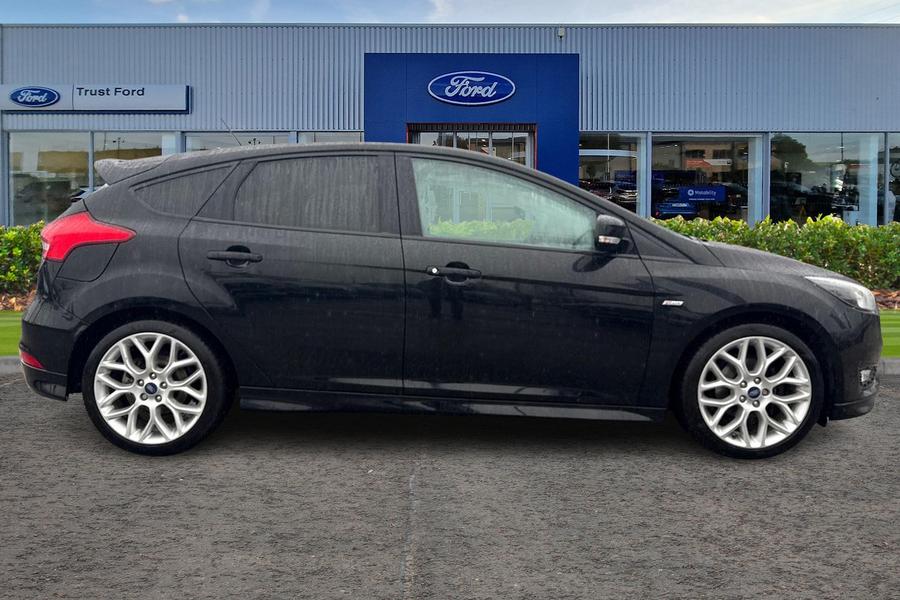 Ford Focus Photo autoimg-0642bc6c6ae6729603d06b3b2e8894ed29accc16.jpg