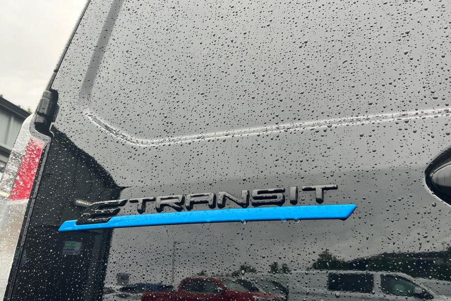 Used Ford E-Transit Courier UXZ7898 20