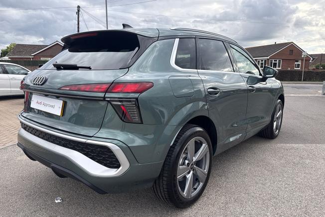 Audi Q3 Photo 30