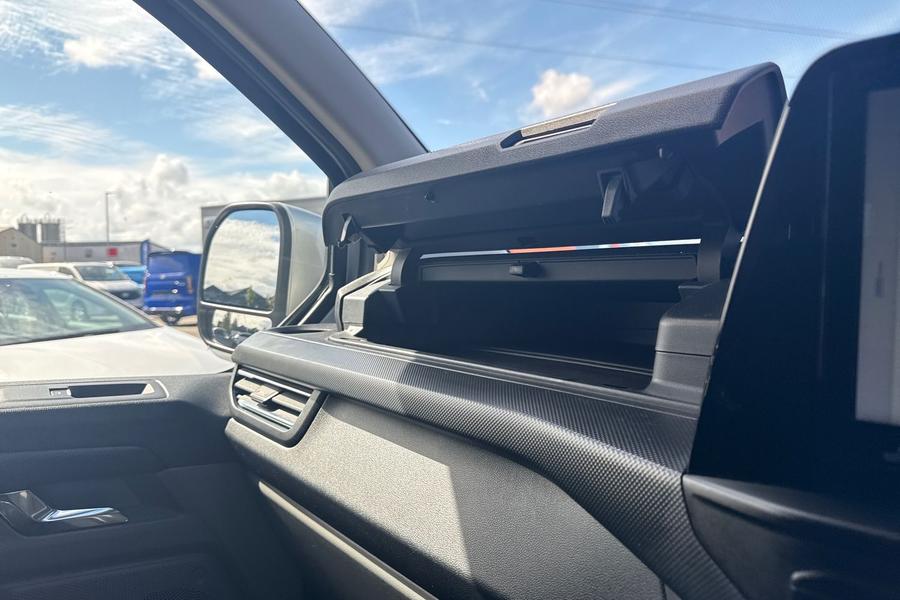 Ford TRANSIT CUSTOM Photo autoimg-064a570b34c5a7f961bc00301c9068c7dbac74b1.jpg