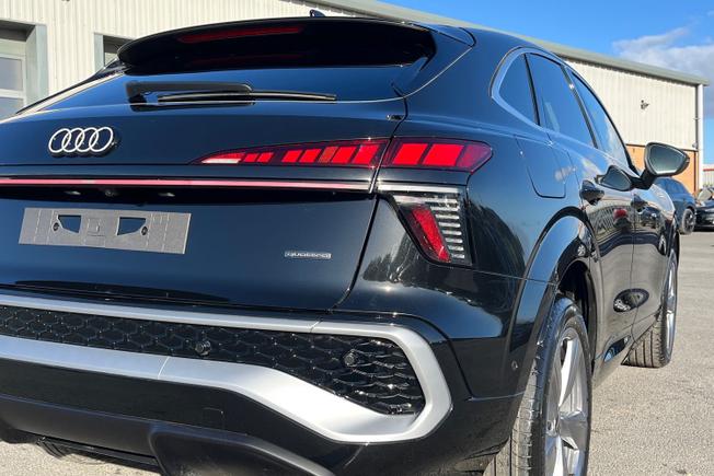 AUDI  Q3 Sportback Photo 18