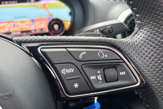 Audi S3 Photo 18