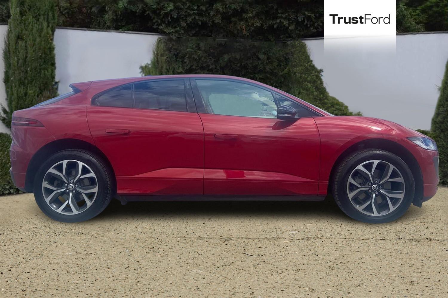 Jaguar I-PACE Photo 2