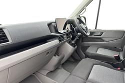 VOLKSWAGEN Crafter Photo 2