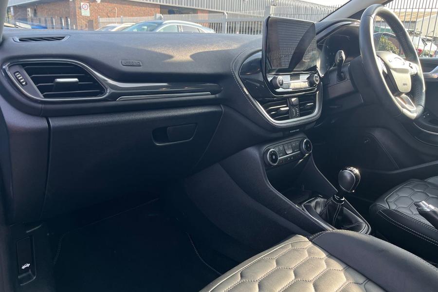 Ford FIESTA Photo autoimg-06648f3d612489a8b408ef115d6ad7def8f11033.jpg