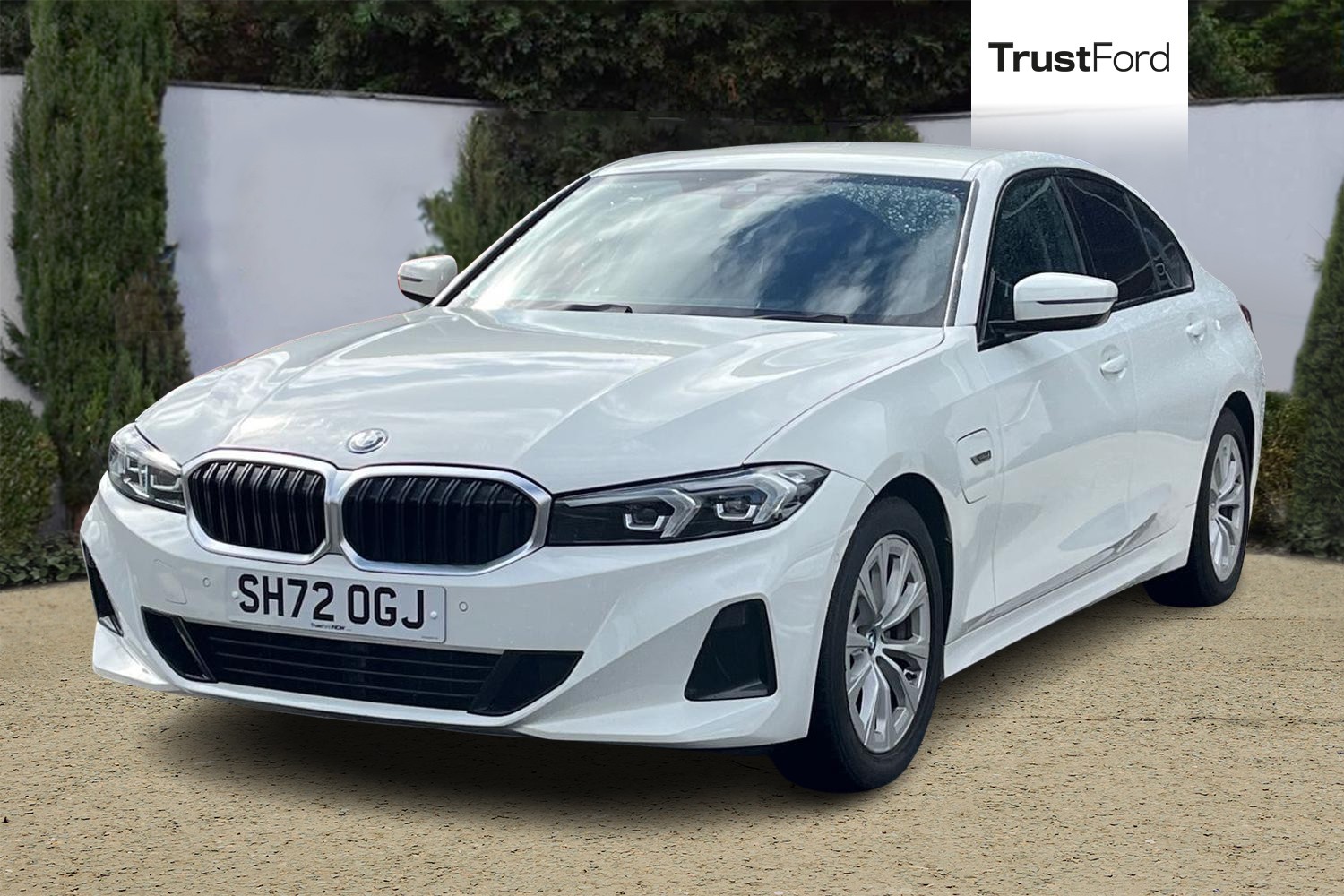 BMW 3 SERIES Photo 4
