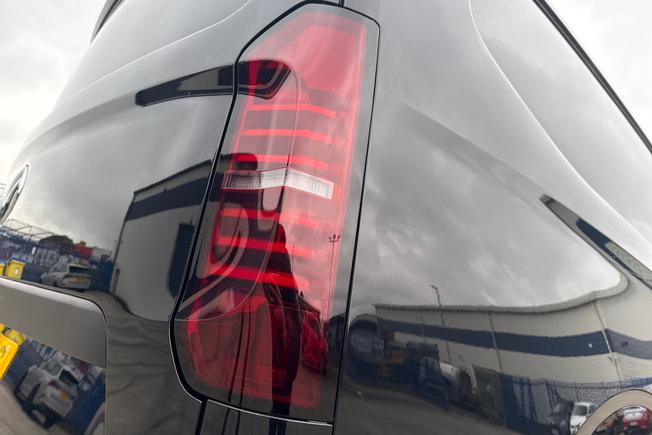 VOLKSWAGEN Transporter Photo 18