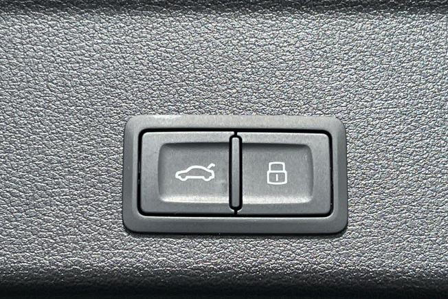 AUDI A4 Allroad Photo 39