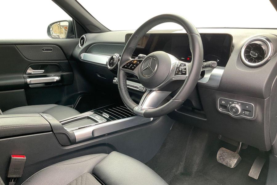 Mercedes-Benz GLB Photo autoimg-066fb25253e2403ea3be3800395a0a65b2904ea7.jpg